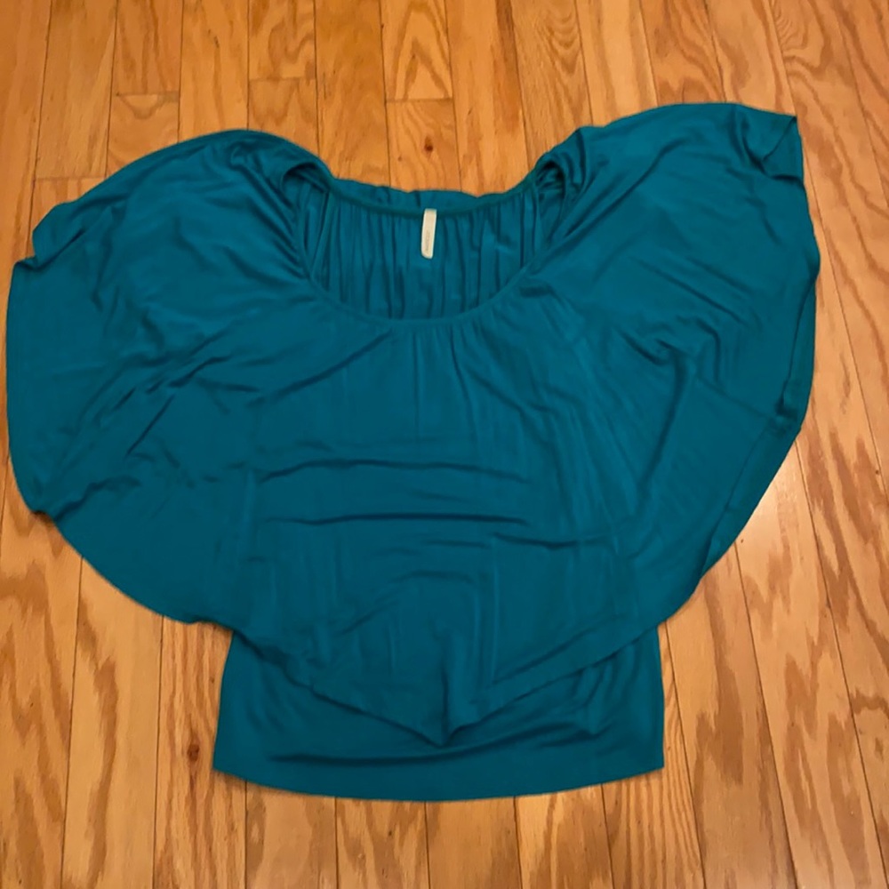 Blouse with Angel sleeve! Very flattering